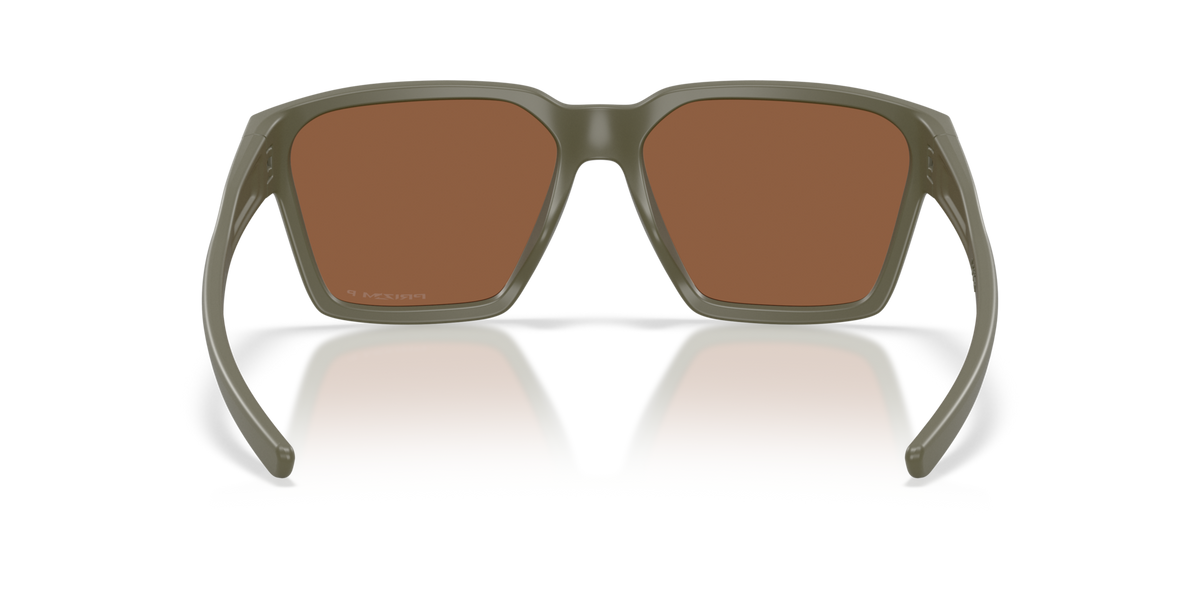 Oakley OO9497 Briza Latitude Collection
