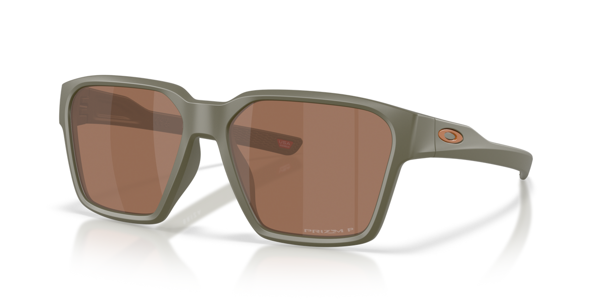 Oakley OO9497 Briza Latitude Collection