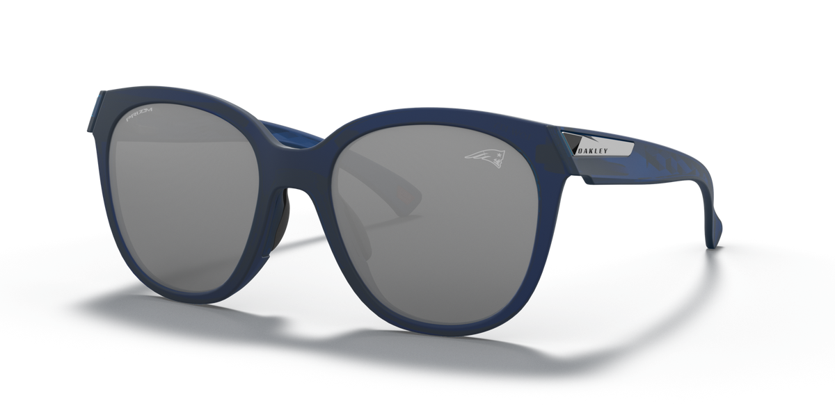 Oakley OO9433 New England Patriots Low Key